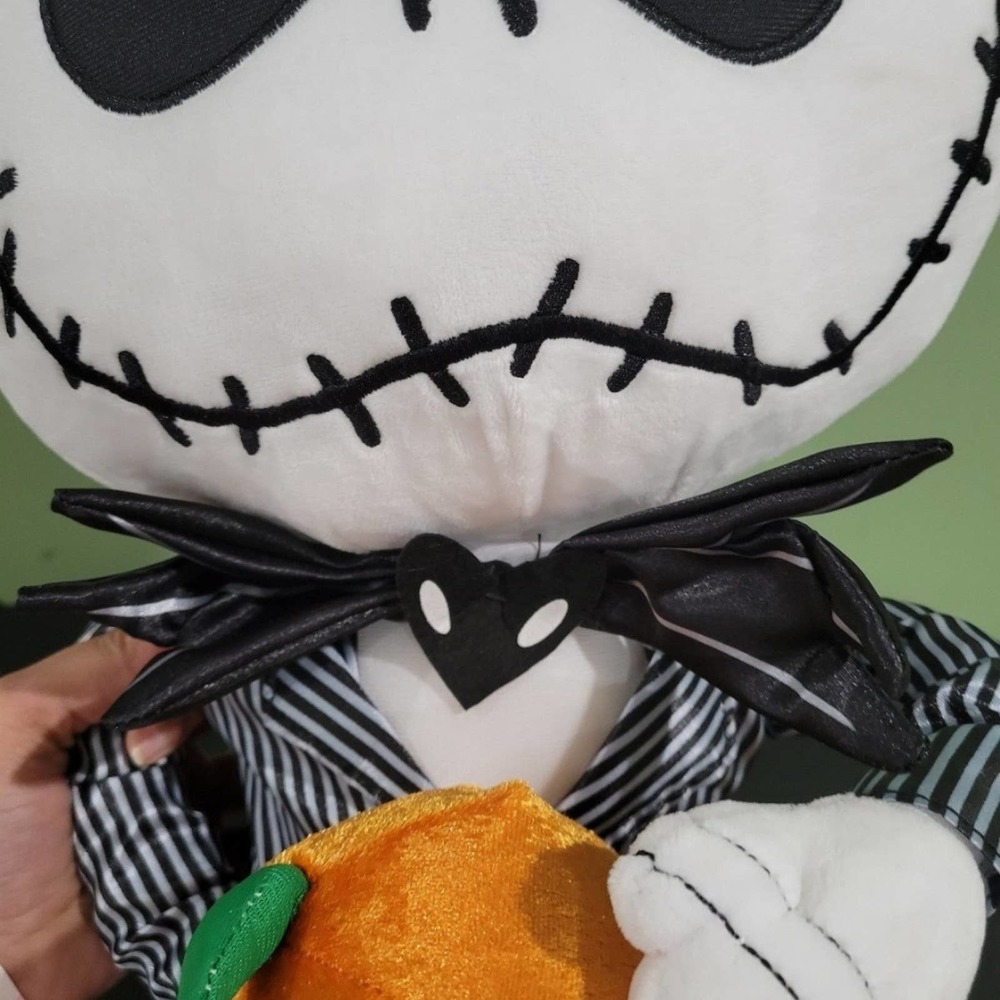 Disney Jack Skellington 20" tall Halloween door greeter - Picture 6 of 8